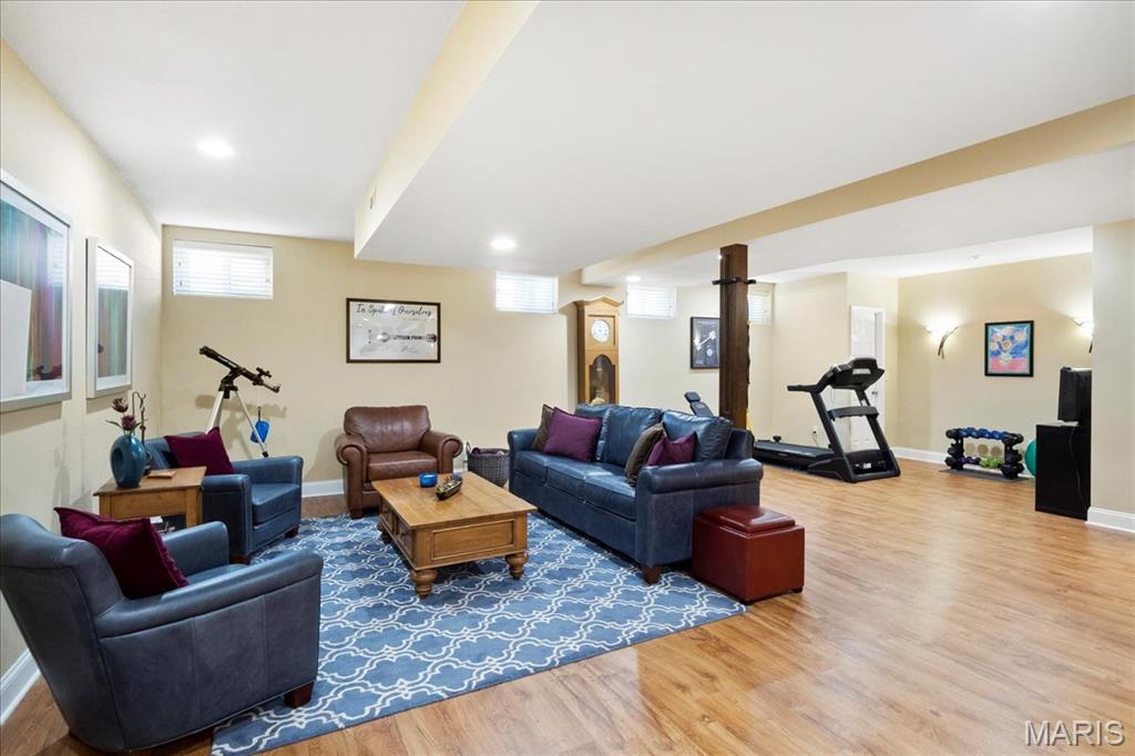 2735 Wynncrest Manor Drive