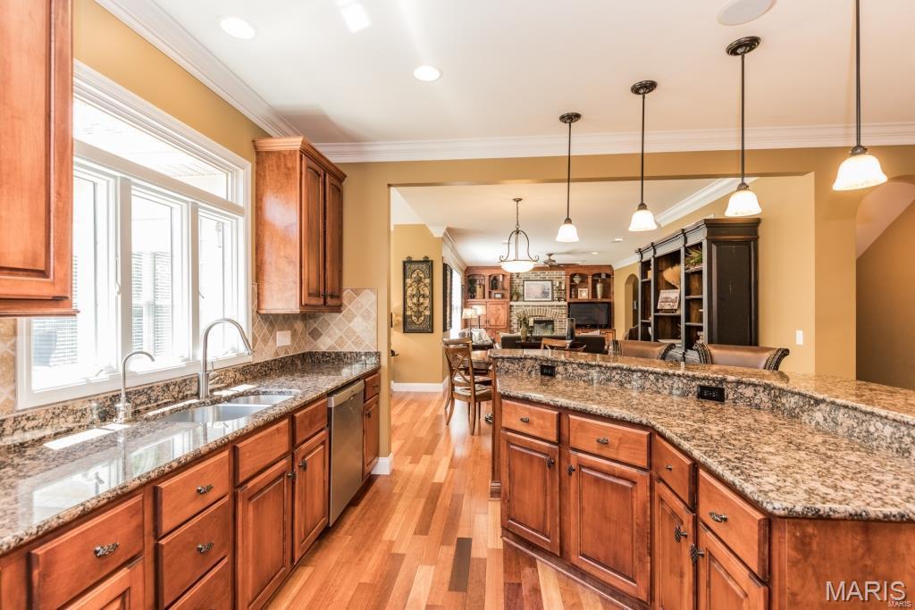 2735 Wynncrest Manor Drive