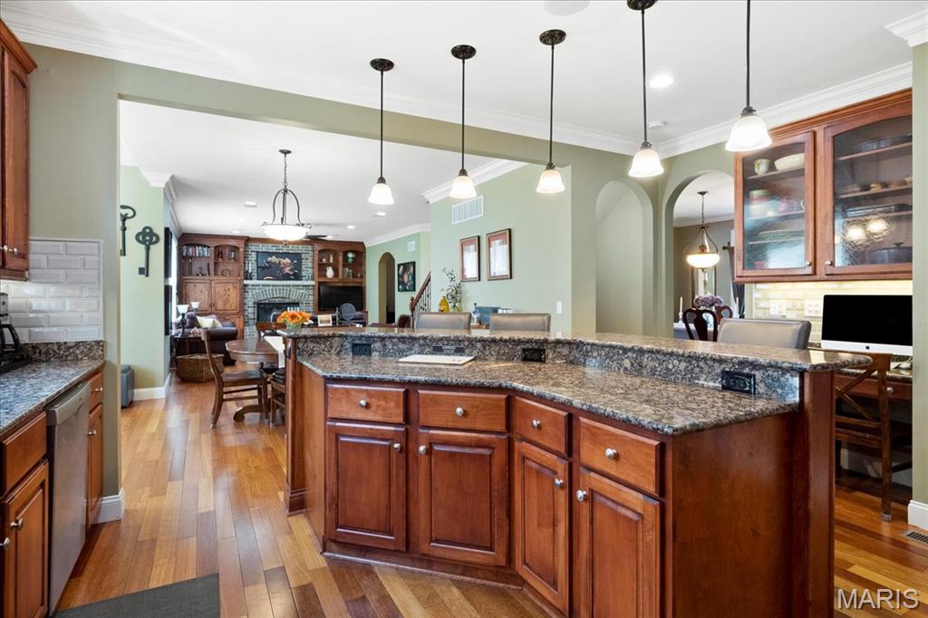 2735 Wynncrest Manor Drive