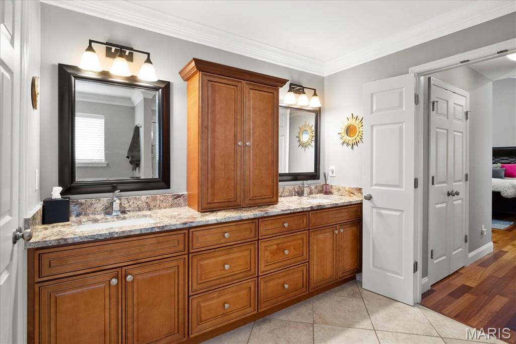 2735 Wynncrest Manor Drive