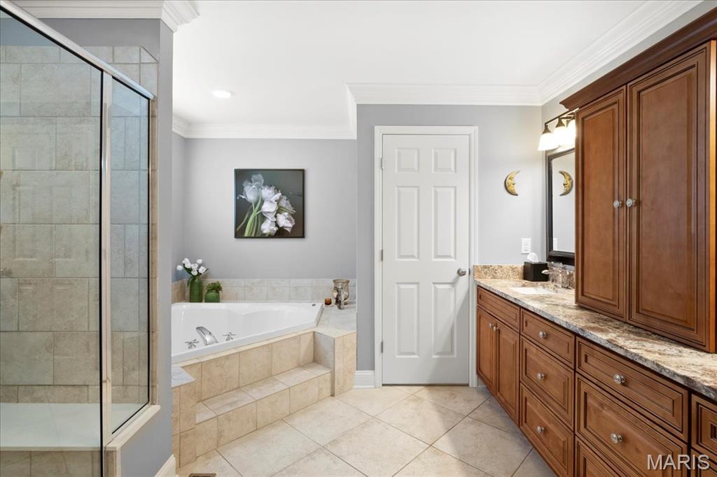 2735 Wynncrest Manor Drive