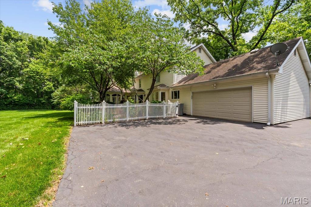 14 Cambridge Circle Court