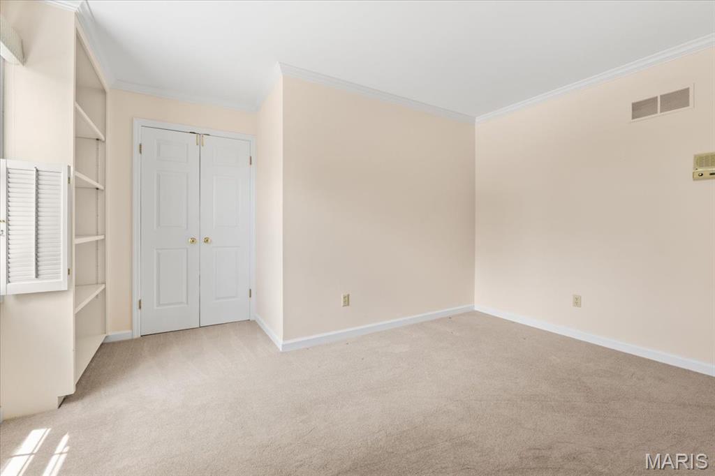 14 Cambridge Circle Court