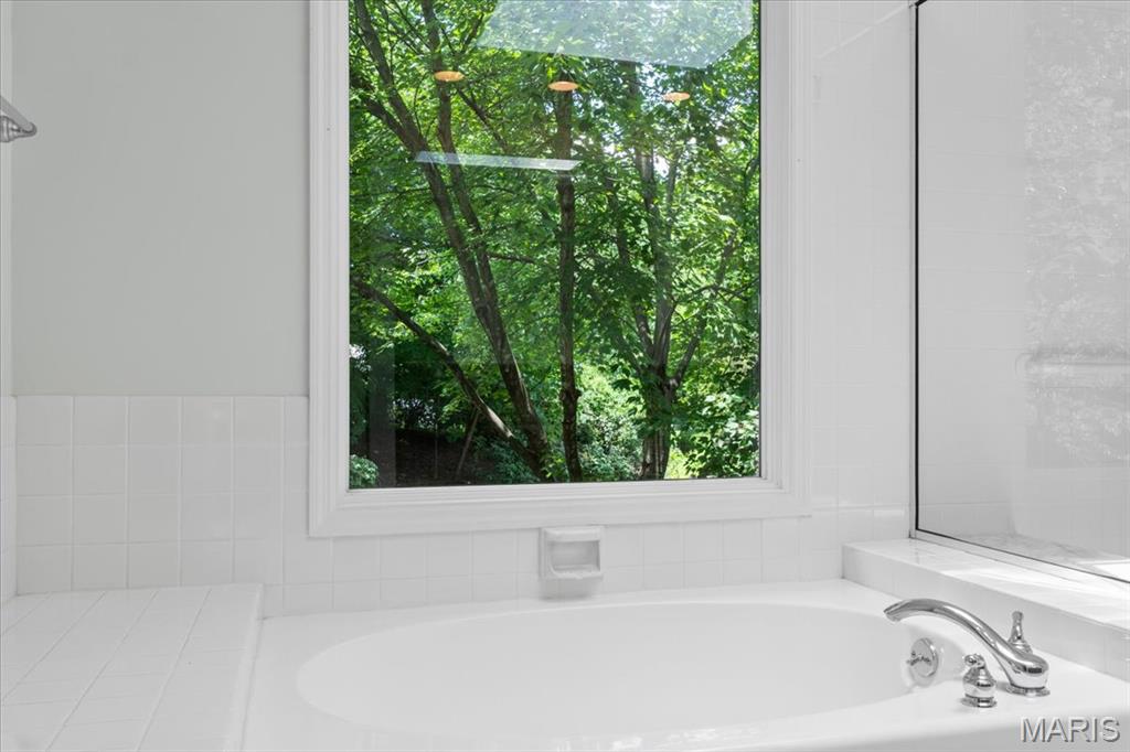 14 Cambridge Circle Court