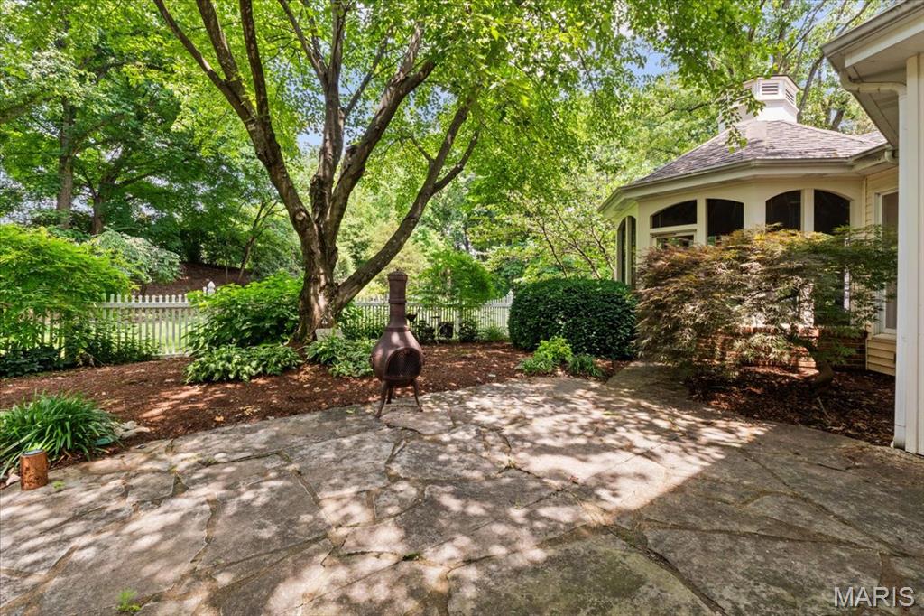 14 Cambridge Circle Court