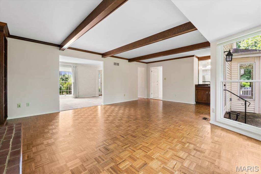 14 Cambridge Circle Court