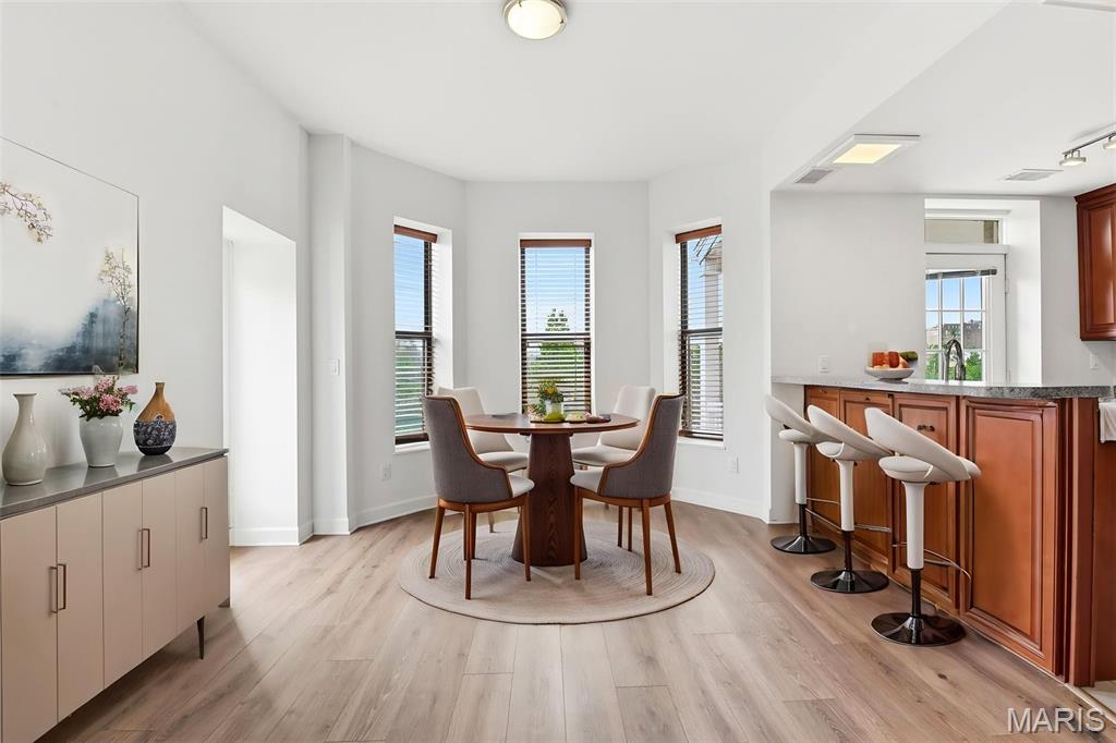 422 Lake Avenue Unit: 5