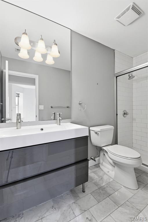 422 Lake Avenue Unit: 5