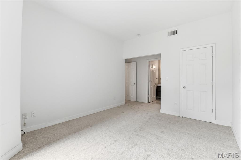 422 Lake Avenue Unit: 5