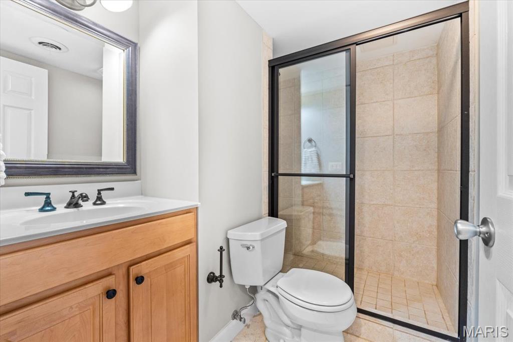 17903 White Robin Court