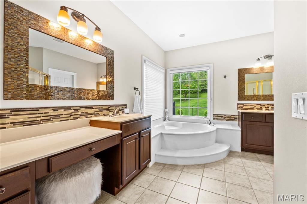 17903 White Robin Court