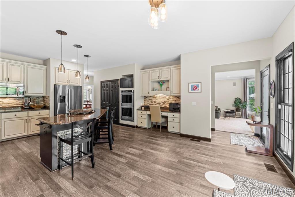 17903 White Robin Court