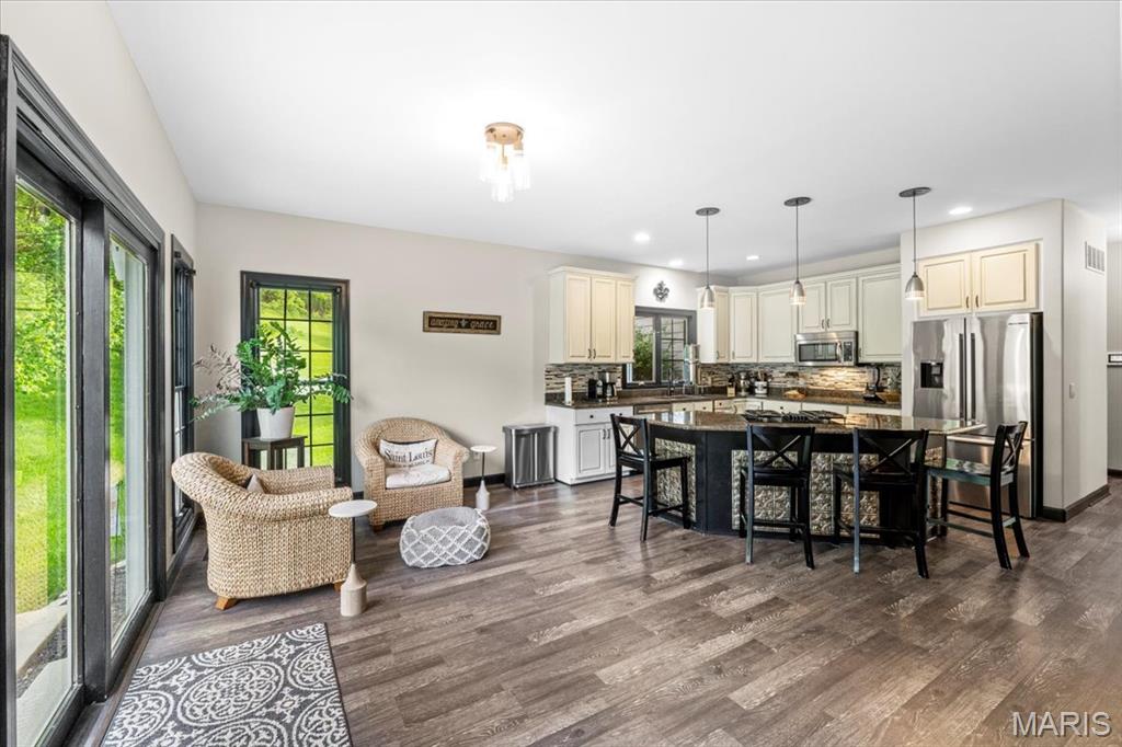 17903 White Robin Court