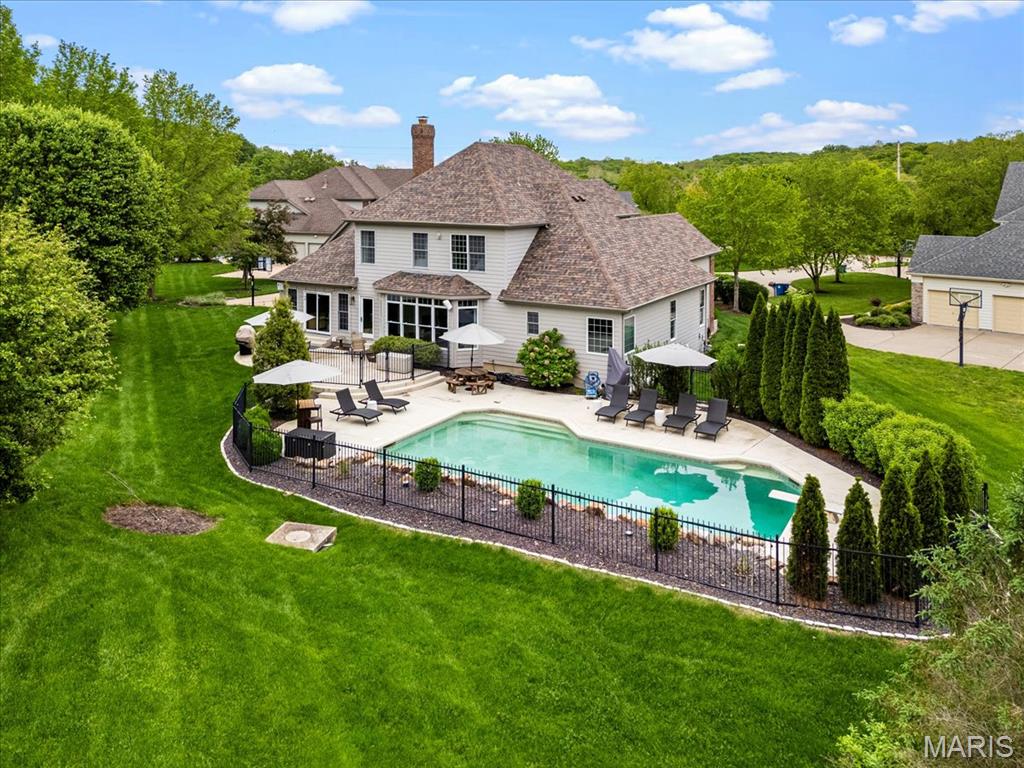 17903 White Robin Court