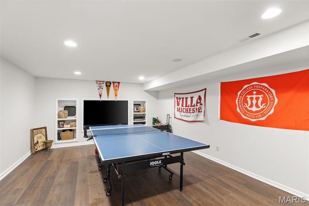 243 Ladue Oaks Drive