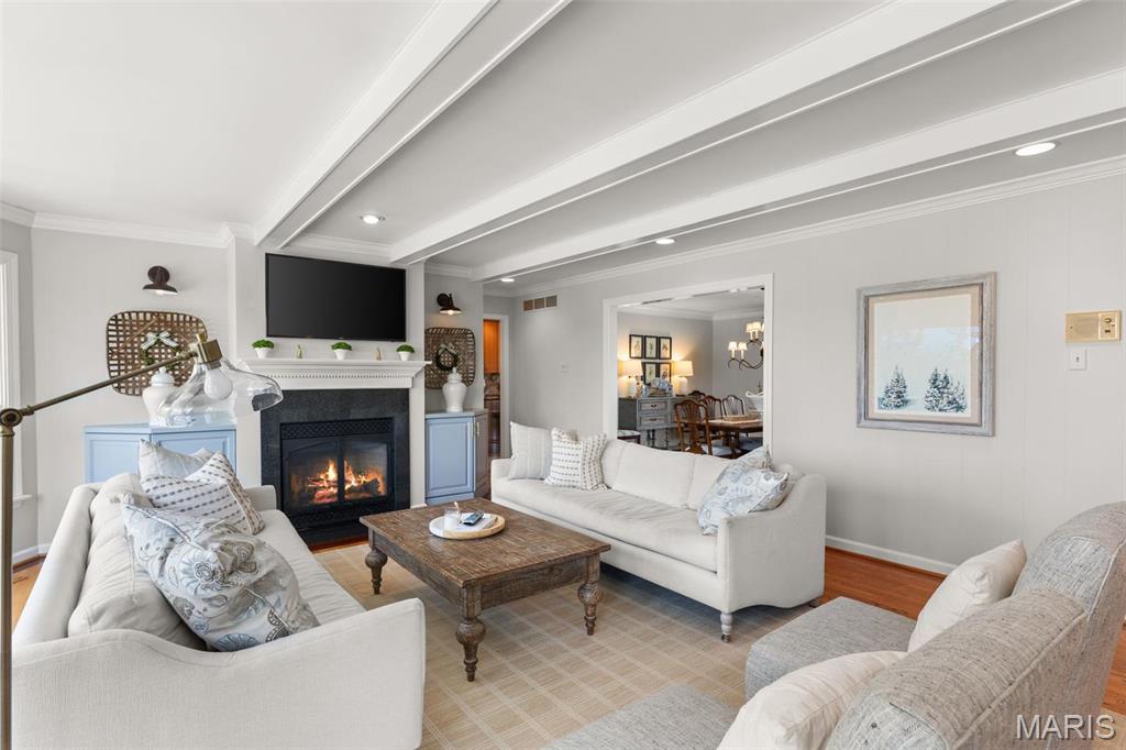 243 Ladue Oaks Drive