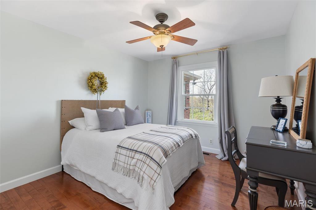 243 Ladue Oaks Drive