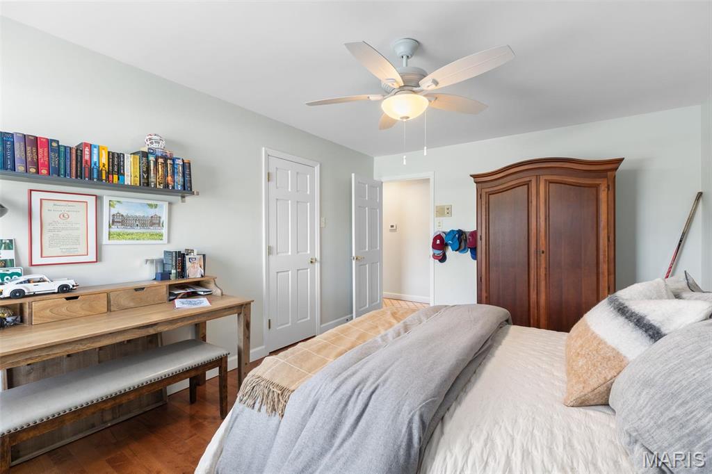 243 Ladue Oaks Drive