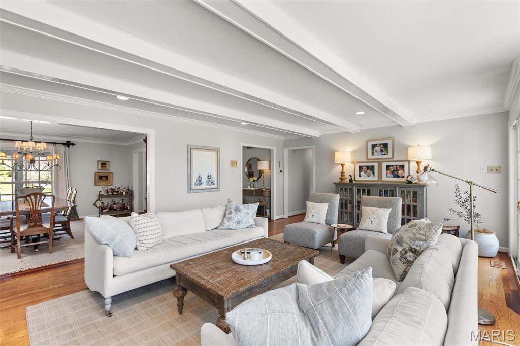 243 Ladue Oaks Drive