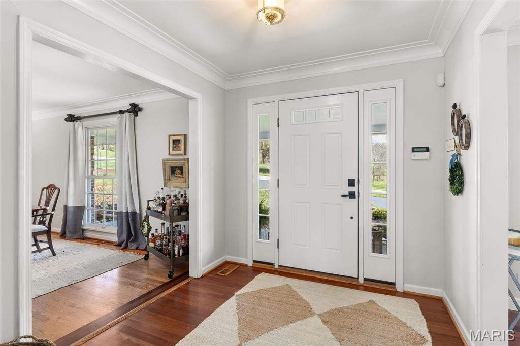 243 Ladue Oaks Drive