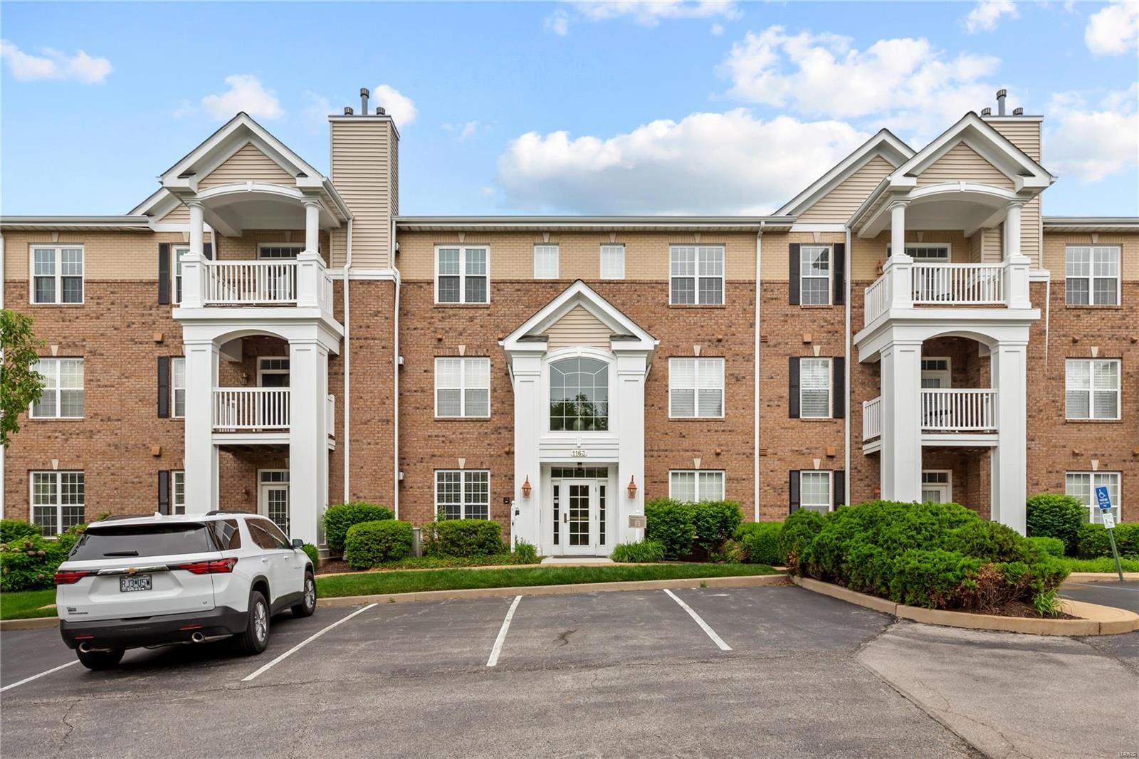 1163 Mill Crossing Drive Unit: 305