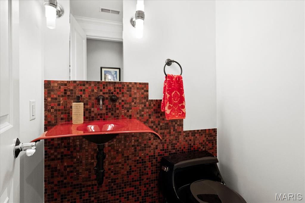 7524 Cromwell Drive Unit: 2E