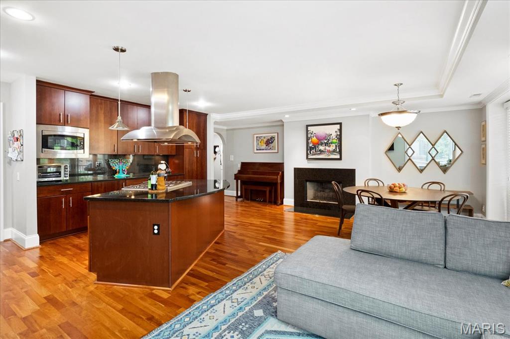 7524 Cromwell Drive Unit: 2E