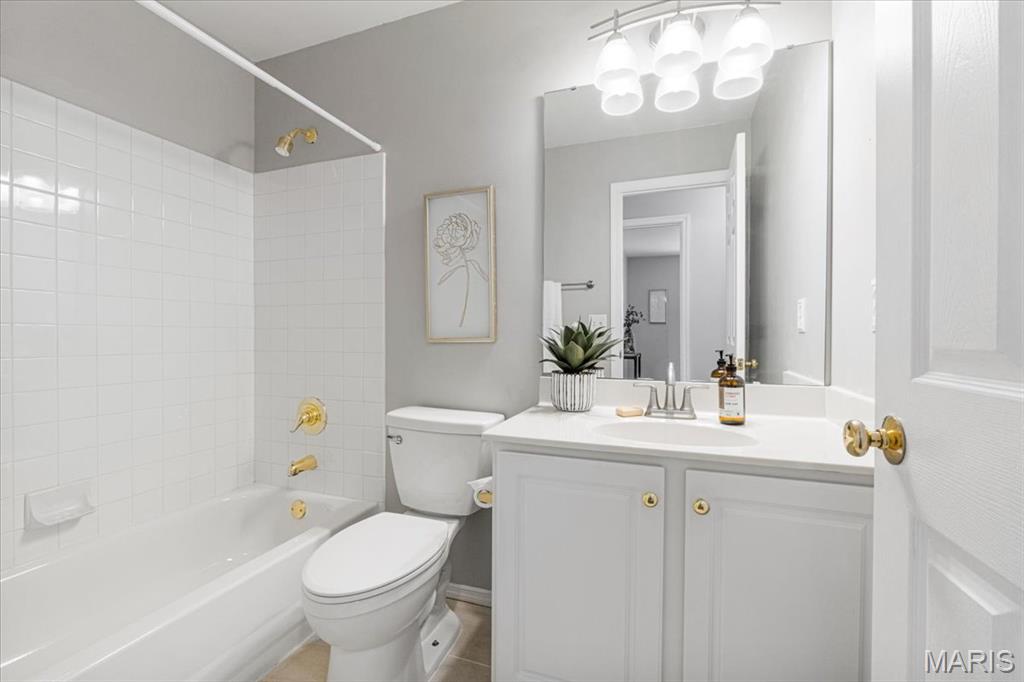 851 Whispering Village Circle