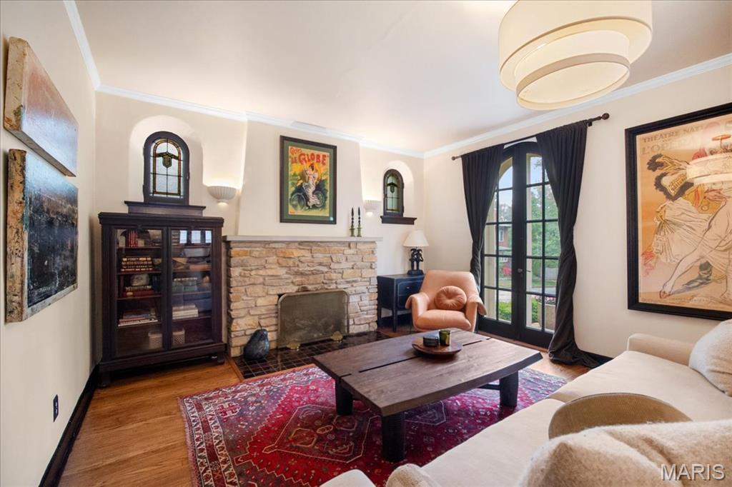 7201 Waterman Avenue