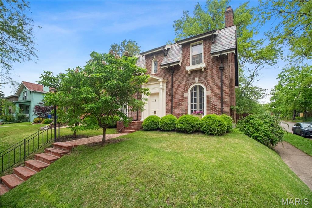 7201 Waterman Avenue