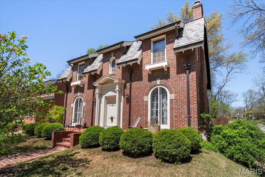 7201 Waterman Avenue