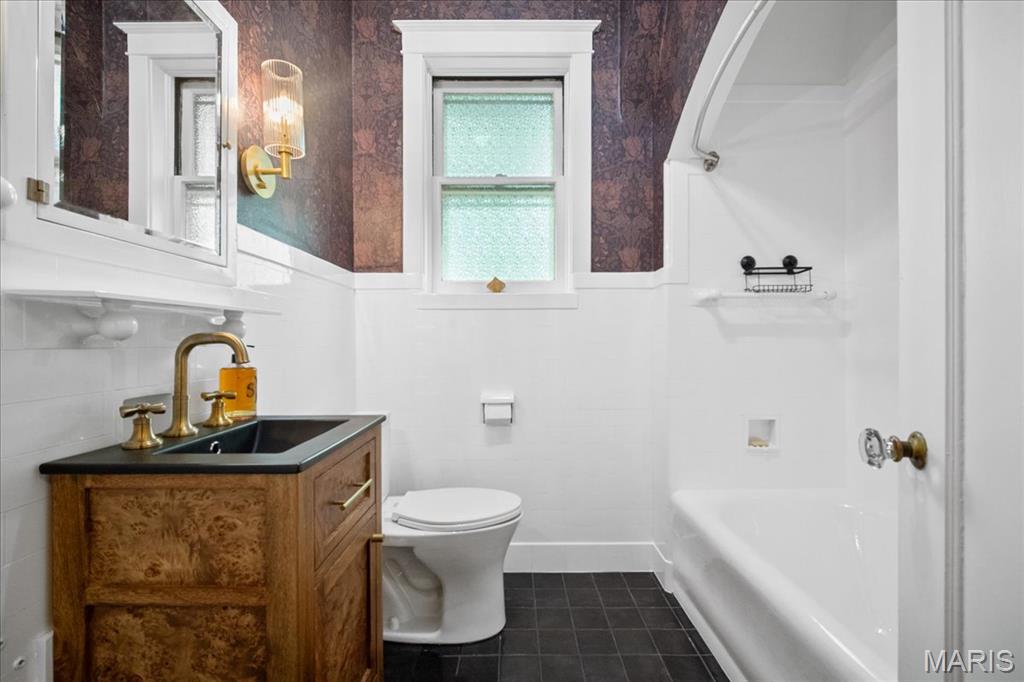 7201 Waterman Avenue