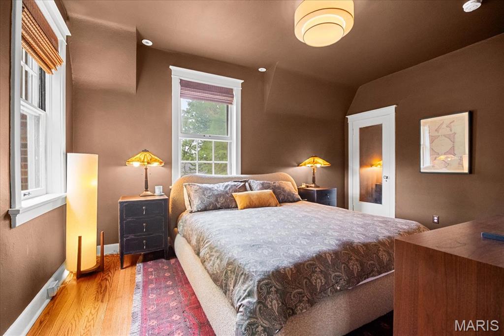 7201 Waterman Avenue