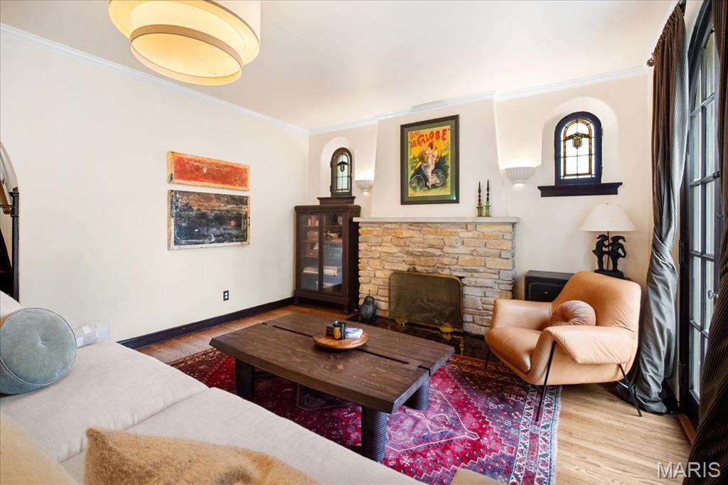 7201 Waterman Avenue