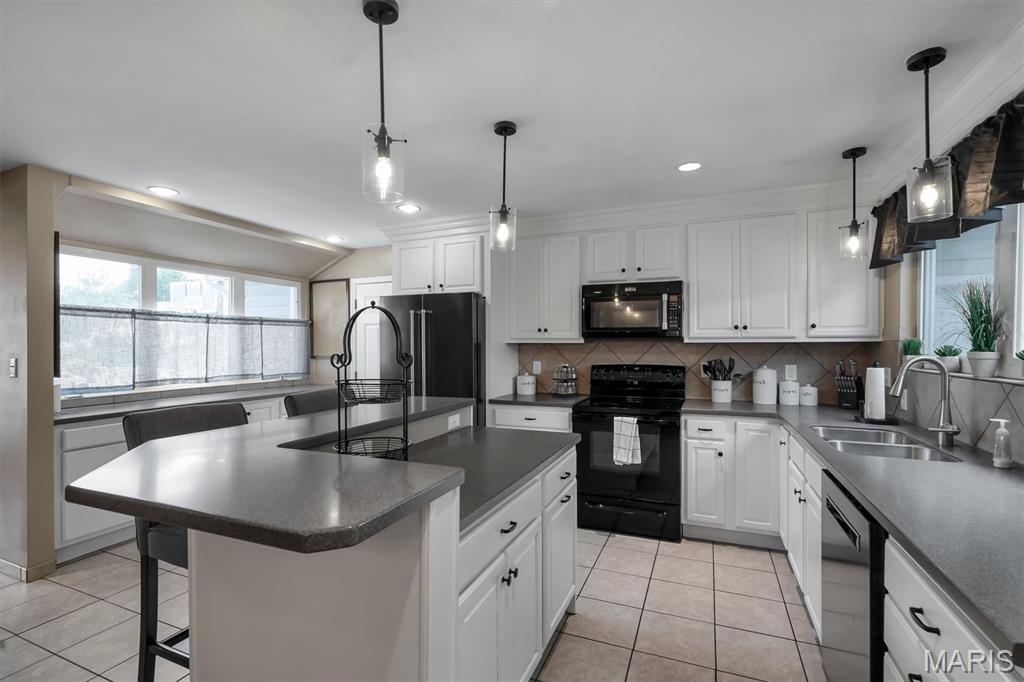 7415 Maple Bridge Court