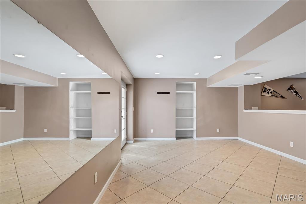 7415 Maple Bridge Court