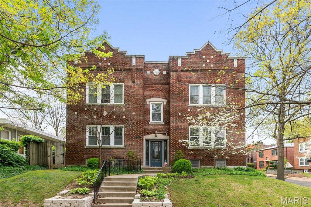 6636 San Bonita Avenue Unit: 2W