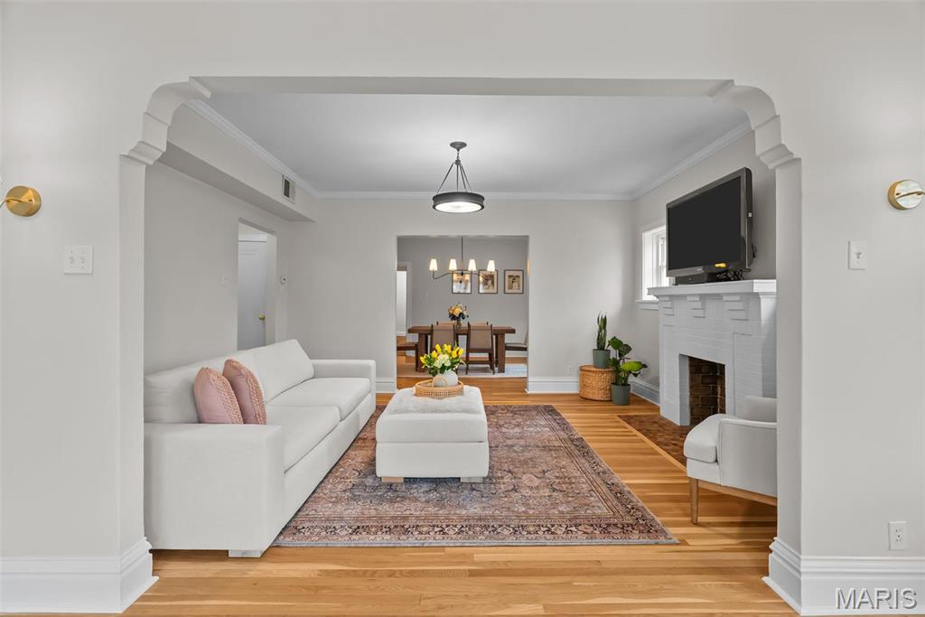 6636 San Bonita Avenue Unit: 2W