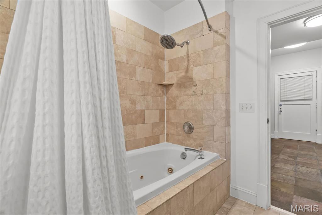 6636 San Bonita Avenue Unit: 2W