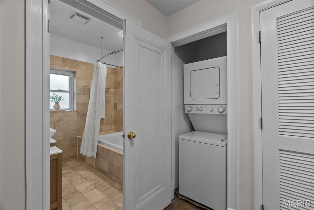 6636 San Bonita Avenue Unit: 2W