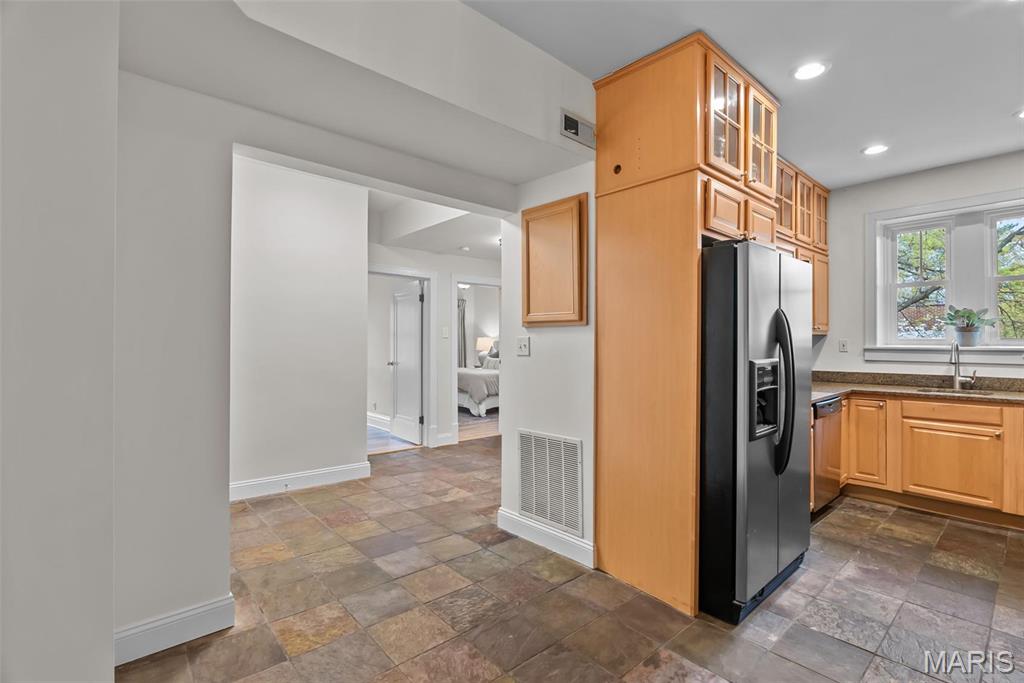 6636 San Bonita Avenue Unit: 2W