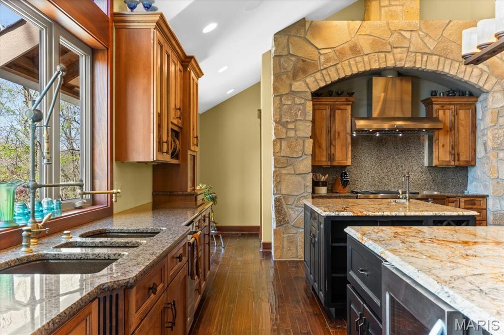 16480 Walnut Rail Road