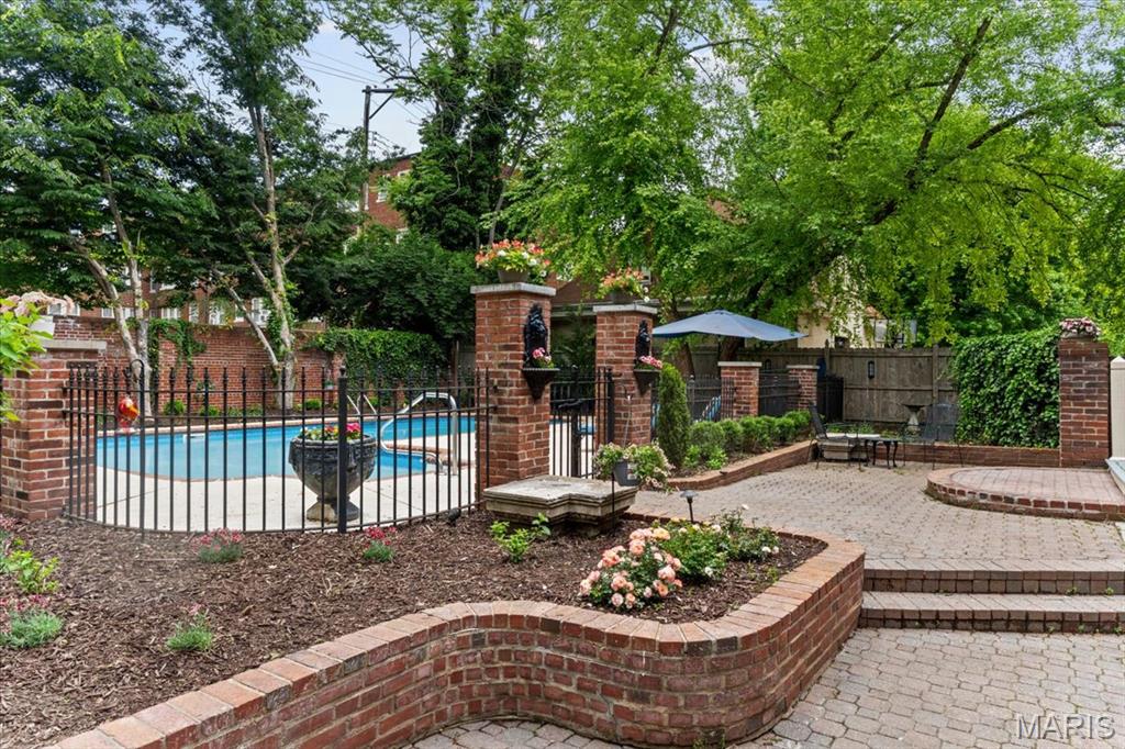 37 Washington Terrace