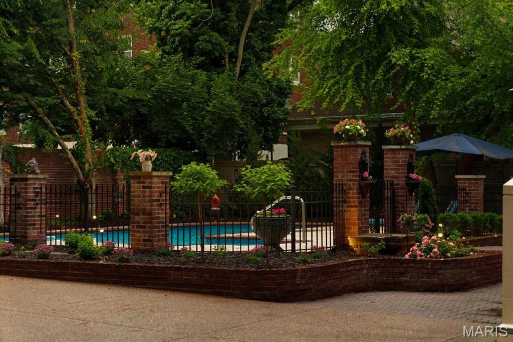 37 Washington Terrace