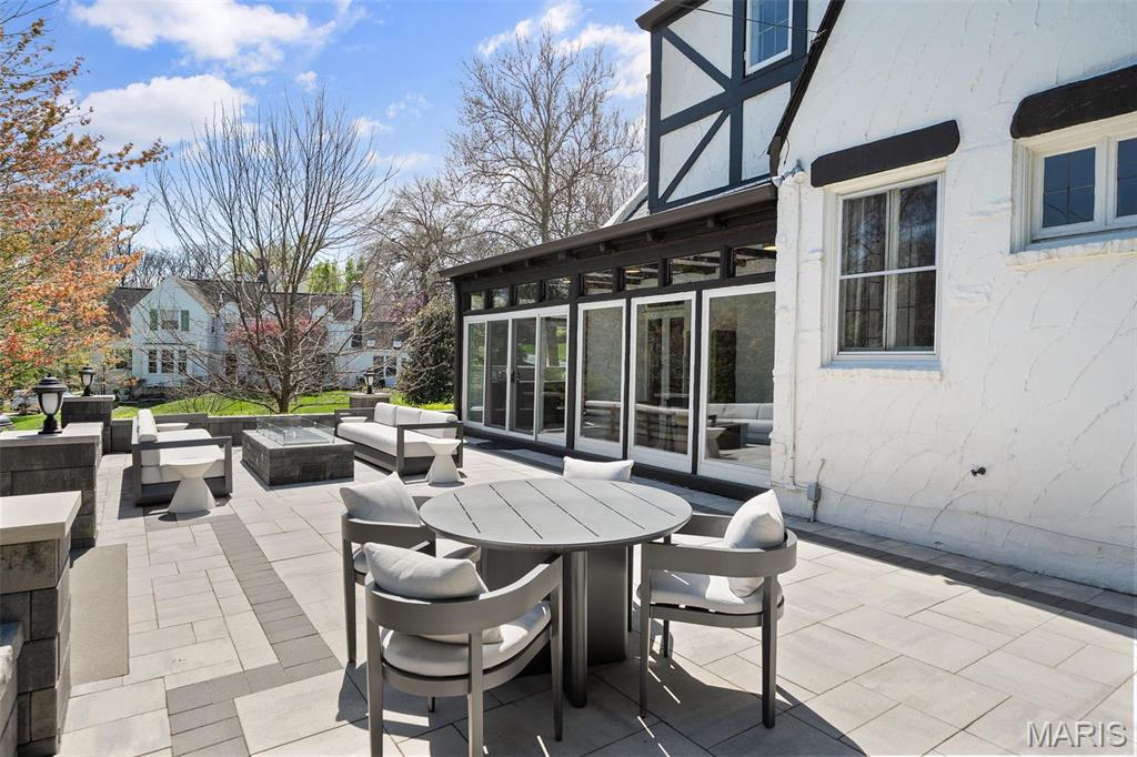 2 Northcote Road
