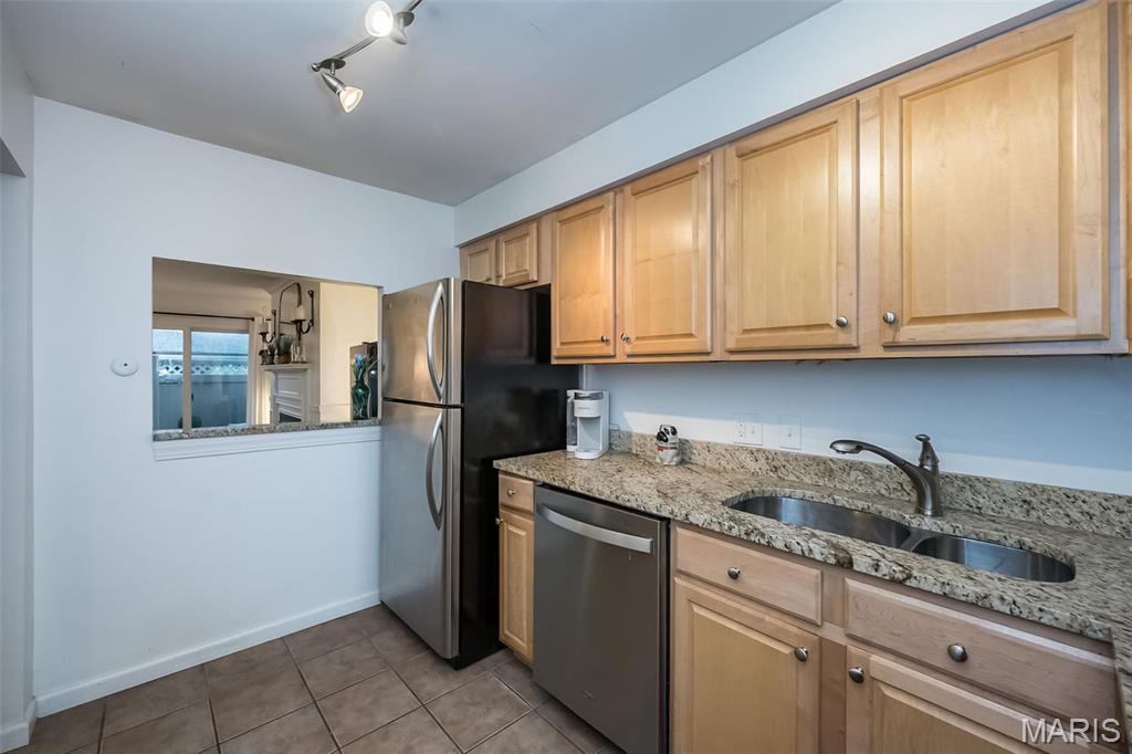 950 E East Rue De La Banque Unit: 118