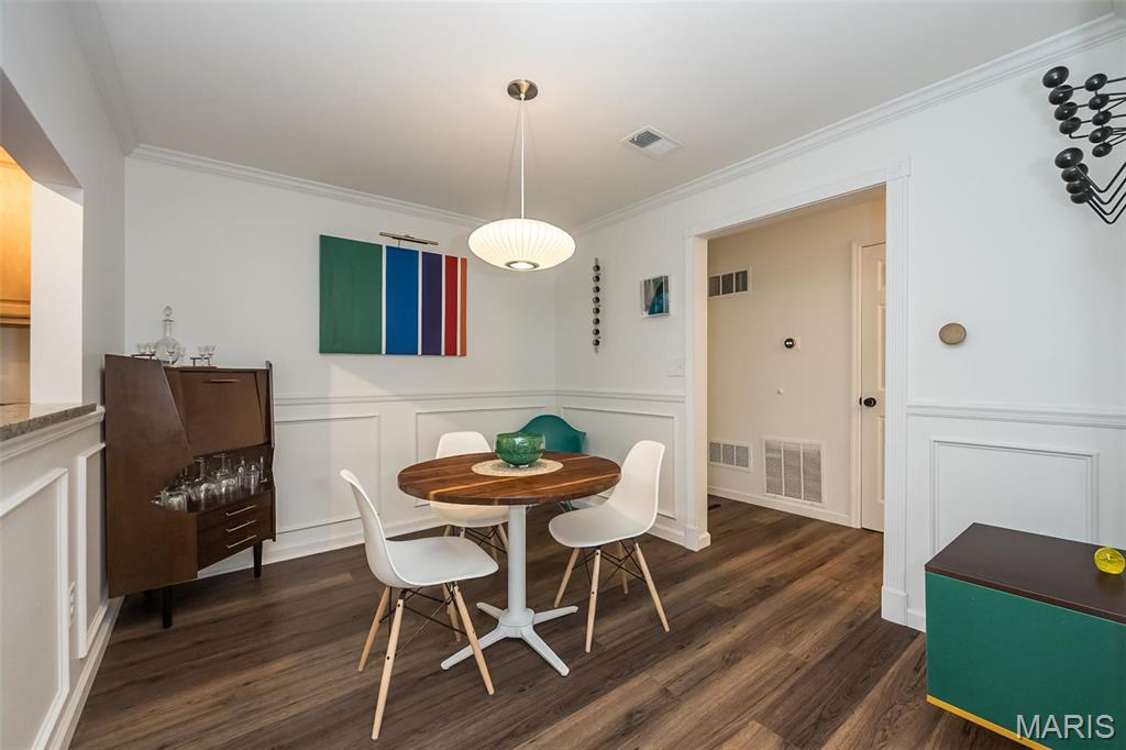 950 E East Rue De La Banque Unit: 118