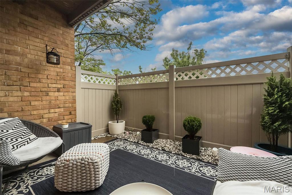 950 E East Rue De La Banque Unit: 118