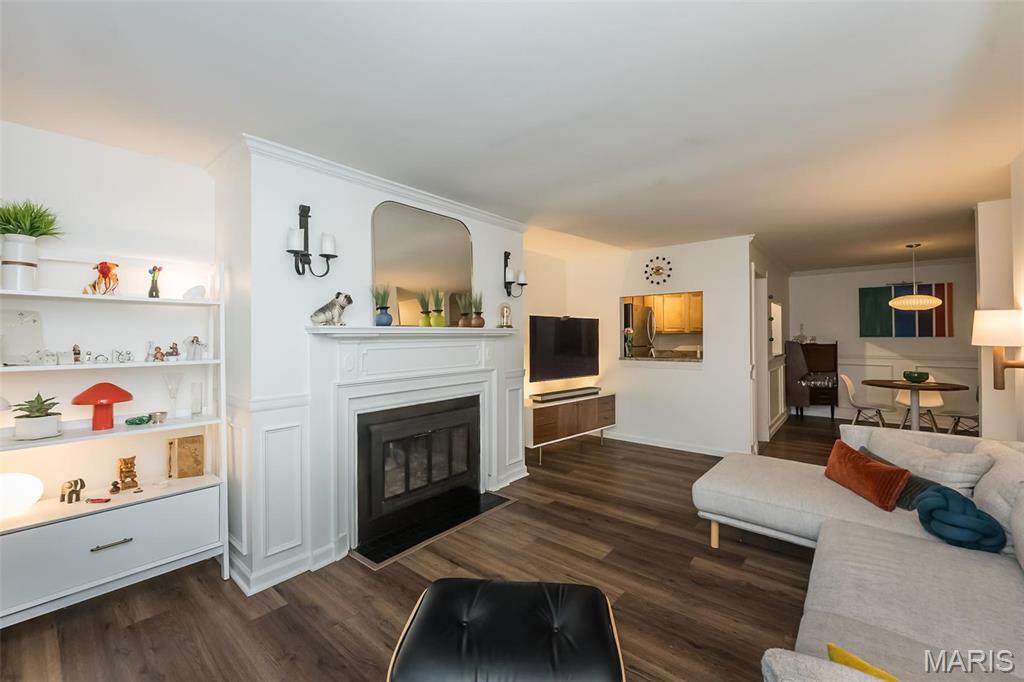 950 E East Rue De La Banque Unit: 118