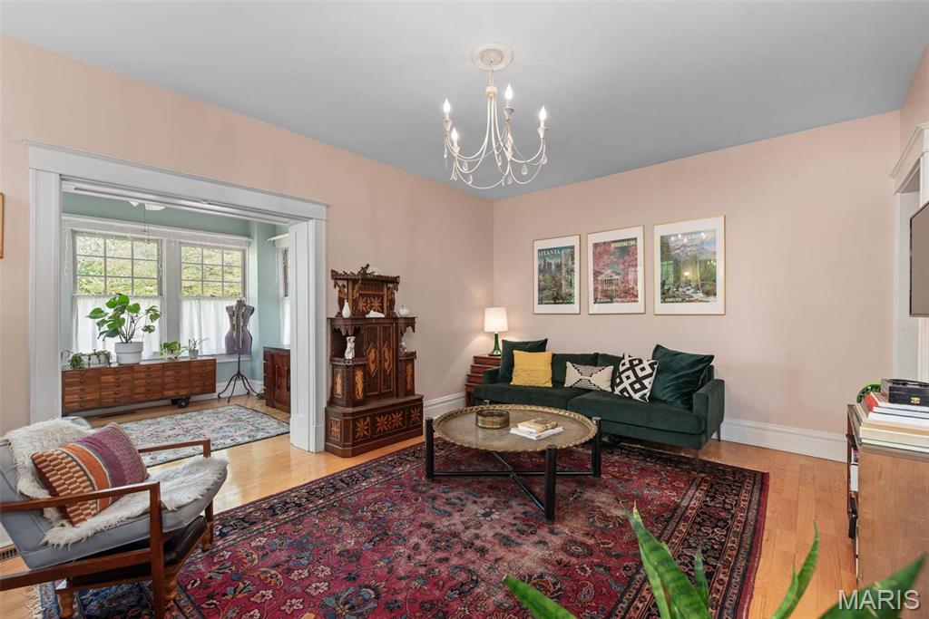 2056 Lafayette Avenue Unit: 1W